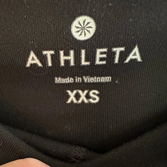ATHLETA XXS Black Hi-Rise Leggings Mesh Detailed Ankles and Patterned Thigh - Picture 5 of 9